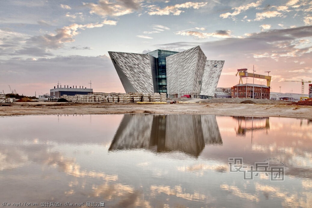 1333610689-titanic-belfast-sep2011-002-christopher-heaney.jpg