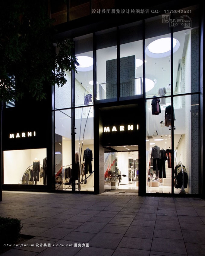 Marni-Beijing-09_Butsou-Lai_lo-res.jpg