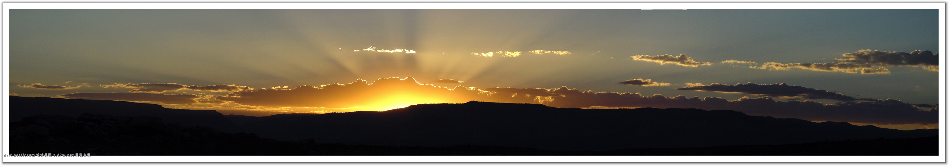 011009_Heaven\'s_Gate.jpg