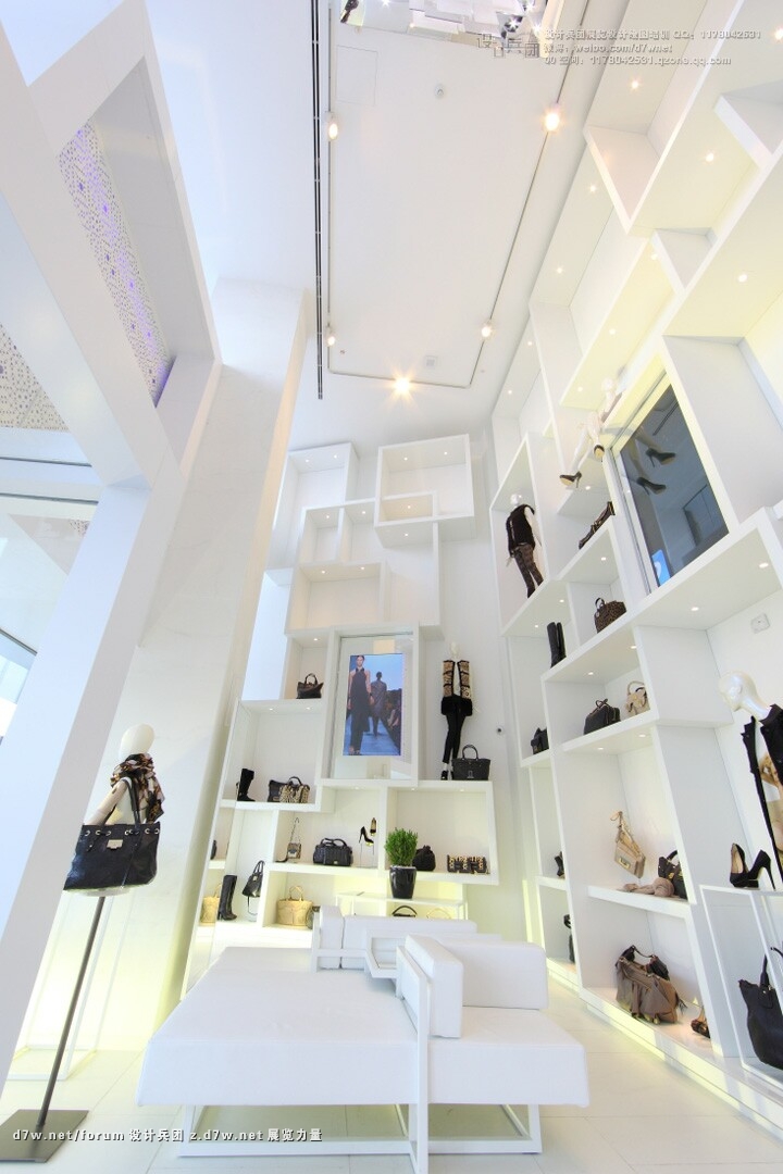 Emporium-concept-store-by-Garde-Baku-09.jpg