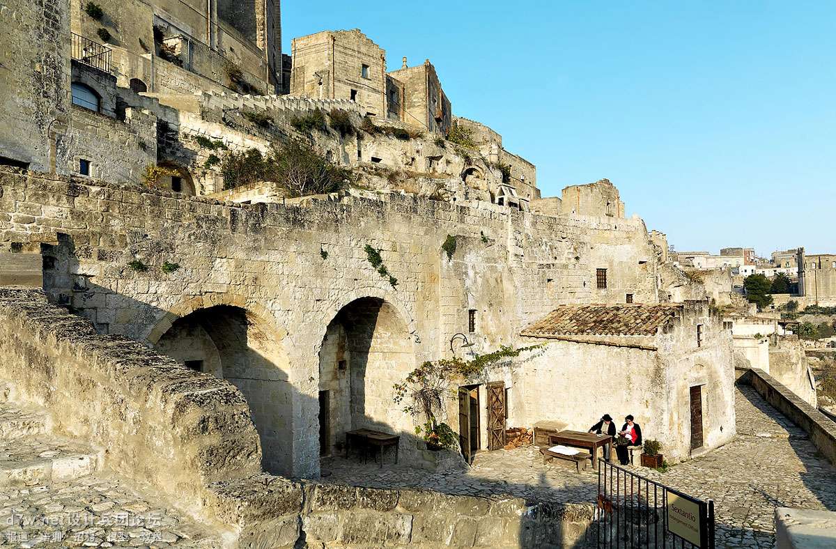 Le-Grotte-Della-Civita-44.jpg