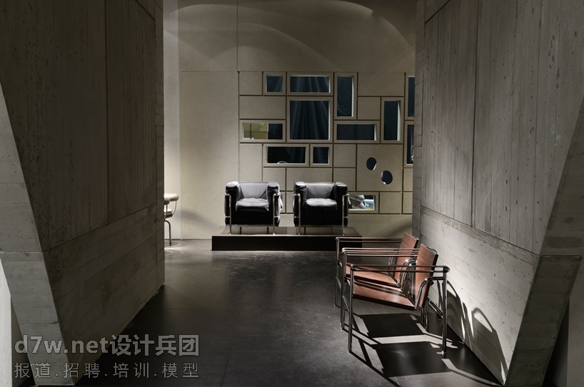 cassina-imm-cologne-le-corbusier-LC-collection-designboom-06.jpg