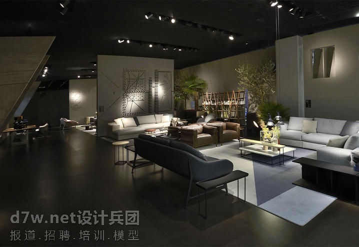 imm-cologne-cassina_10_oggetto_editoriale_h495.jpg