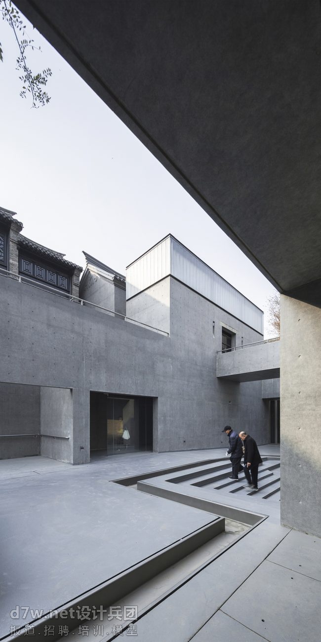 016-Xuzhou-City-Wall-Museum-China-by-Continual-Architecture-650x1300.jpg