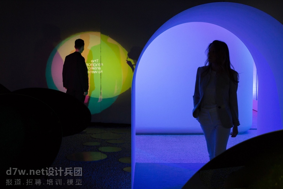 006-resonance-installation-by-vave-studio-cheil-worldwide-960x640.jpg
