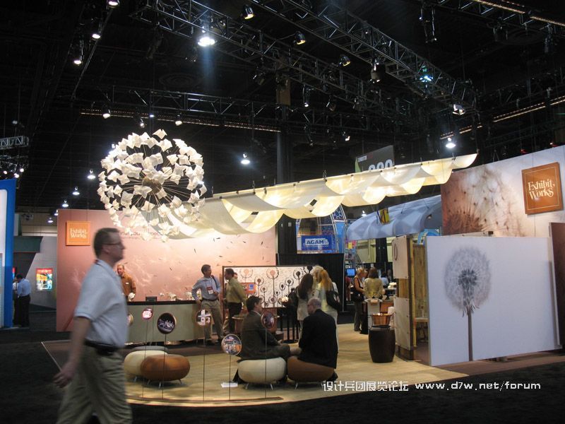 2007LAS-EXHIBITOR30.jpg