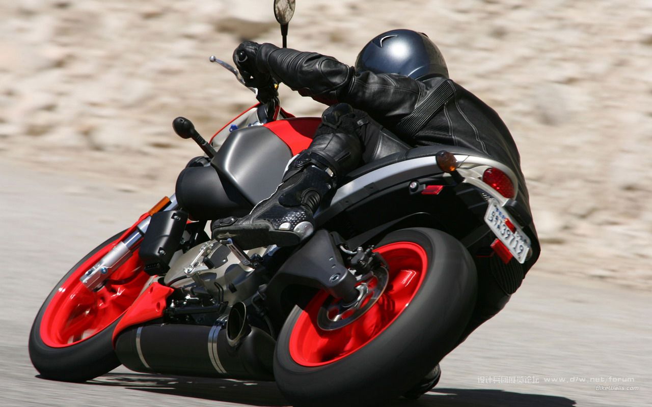 Buell_lightning_long_XB12Ss_2007_04_1920x1200.jpg