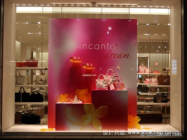 ferragamo_0503_1_0bPw73iATNgB.jpg