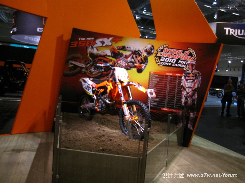 intermot2.JPG