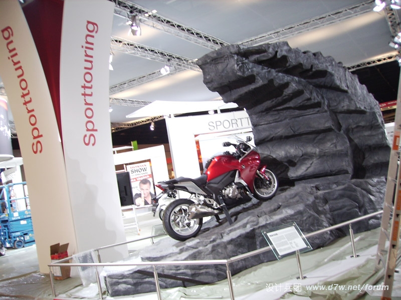 intermot1.JPG