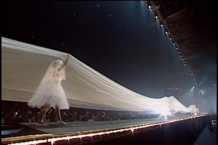 Ayumi Hamasaki047.jpg