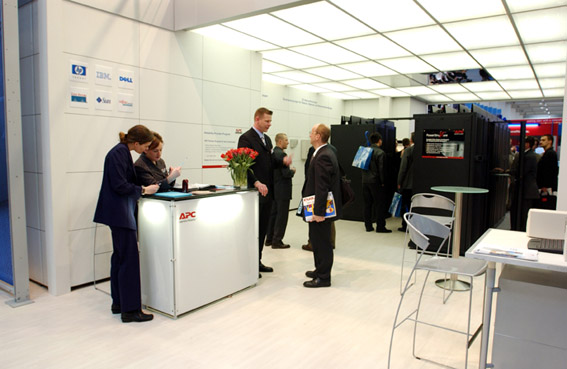 apc_cebit2002_005LOW.jpg